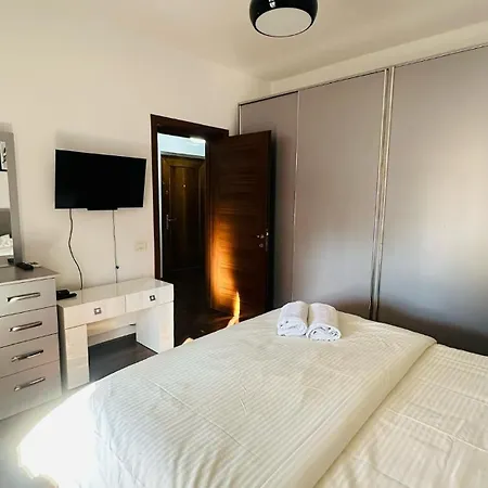 Apartment Modern In The Heart Of *